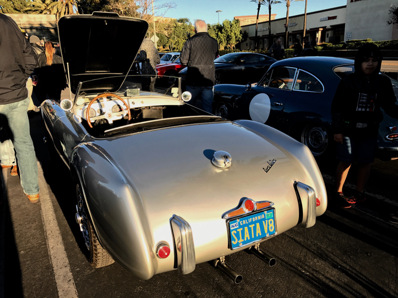 Illustration for article titled Cars and Coffee, Aliso Viejo - Dec 3, 2016 (HUGE PHOTODUMP)